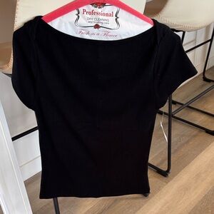 Old Navy Black Scoop Neck Short Sleeve Tee - Slim Fit